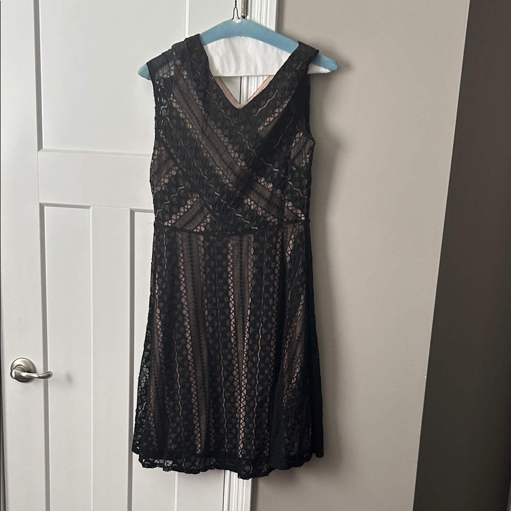 Brixon Ivy Black and Tan Lace Dress